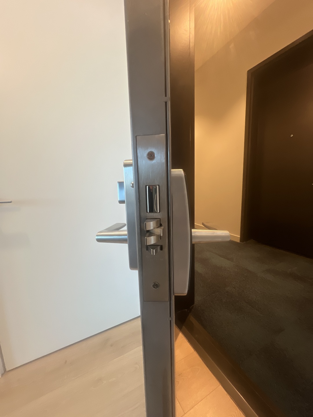 Dormakaba Saffire Keyless Lock Install for Residential Building